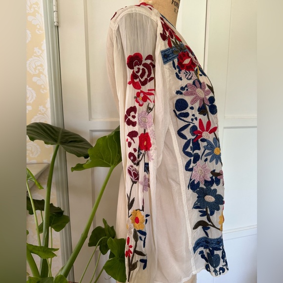 NWT Johnny Was, XL, EDIE BLOUSE Gorgeous floral, semi sheer - Picture 7 of 13